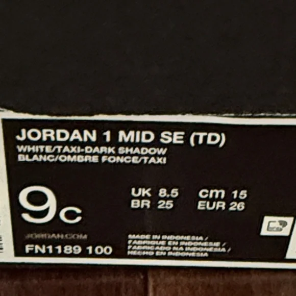 Rare Toddler Nike Jordan 1 Mid SE white taxi-dark shadow multi color sneakers - Picture 12 of 12